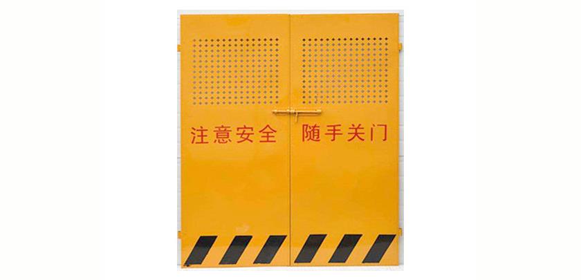 為什么施工電梯防護(hù)門(mén)是黃色的？